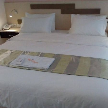 The Arizon At Malioboro Hotel Γιογκιακάρτα Εξωτερικό φωτογραφία