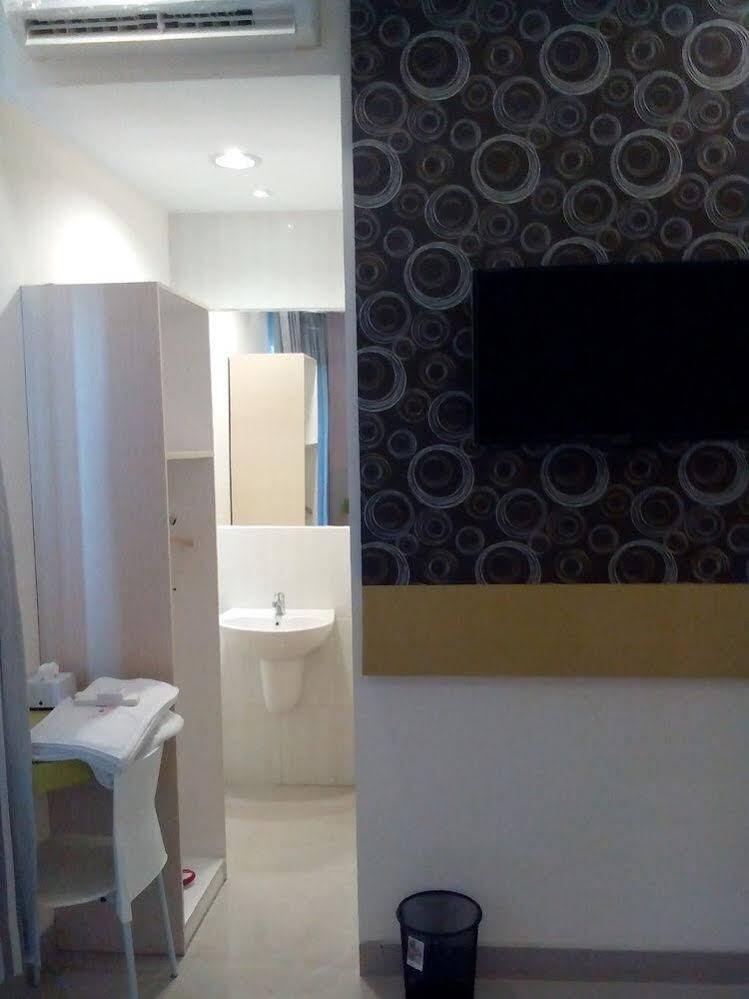 The Arizon At Malioboro Hotel Γιογκιακάρτα Εξωτερικό φωτογραφία