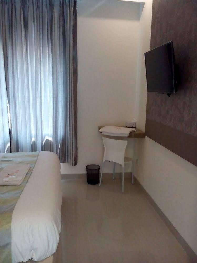 The Arizon At Malioboro Hotel Γιογκιακάρτα Εξωτερικό φωτογραφία